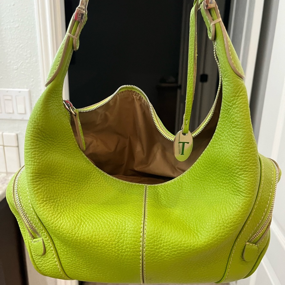 Tod’s green shoulder bag